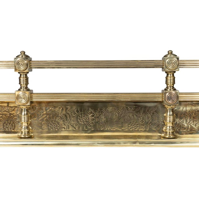 Traditional English Aesthetic Movement Brass Fire Fender For Sale - Image 3 of 10