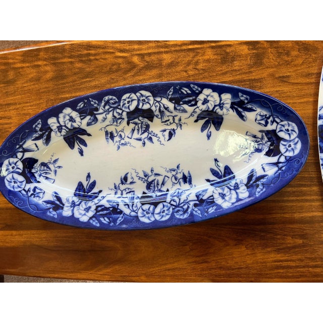 French Provincial David Johnston Versailles France Mid 19th Century Flow Blue Morning Glory Fish Platter With Insert For Sale - Image 3 of 12