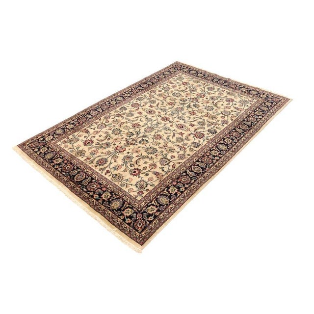 Textile Middle Eastern Rug in Wool For Sale - Image 7 of 7