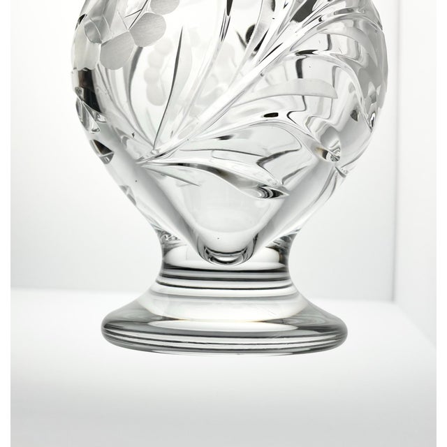 1960s 1960s Vintage Nachtmann Footed Presentation Rose Flower Etched Bleikristall Crystal Vase For Sale - Image 5 of 11