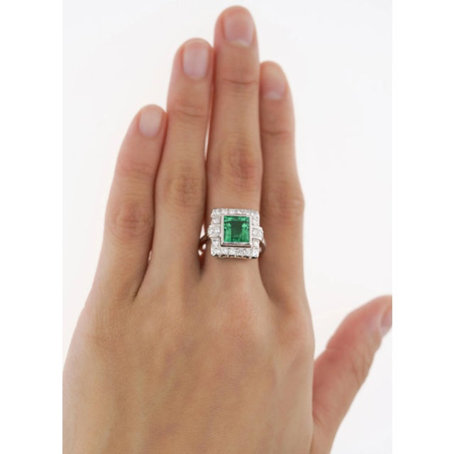 Green 1960s 2.86 Carat Afghan-Chinese Minor Oil Emerald & Diamond Halo Ring in 18k Gold Size 6 For Sale - Image 8 of 11