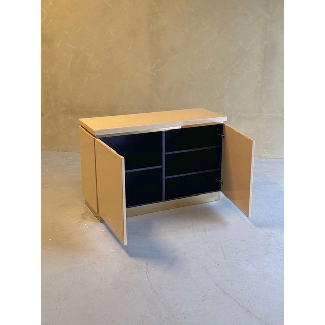 1970s Small Cream Lacquered and Brass Cabinet by Jean Claude Mahey, 1970s For Sale - Image 5 of 11