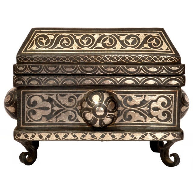 Early 19th Century Antique 19th Century Indian Bidriware Pandan Silver & Brass Casket Jewelry Box For Sale - Image 5 of 12