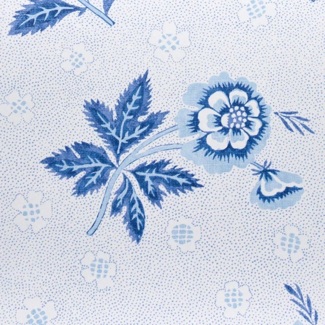 Contemporary Sample - Schumacher Colline Wallpaper in Porcelain For Sale - Image 3 of 5