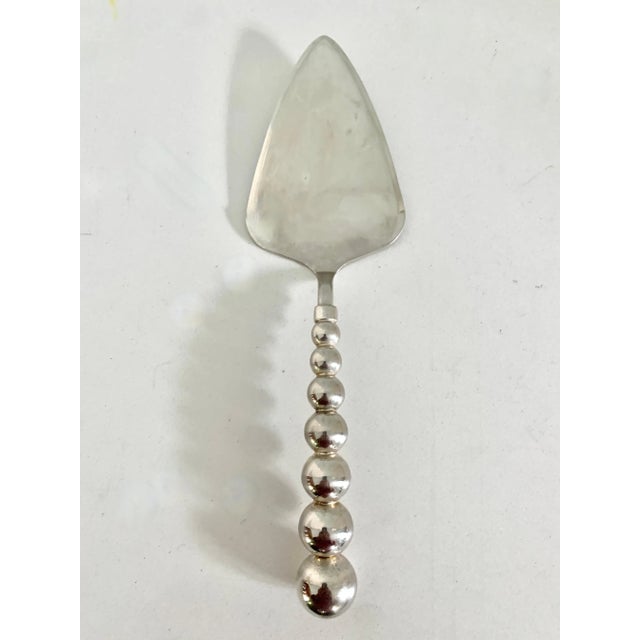 Modern Silver Plate Cake or Pastry Server For Sale In Los Angeles - Image 6 of 7