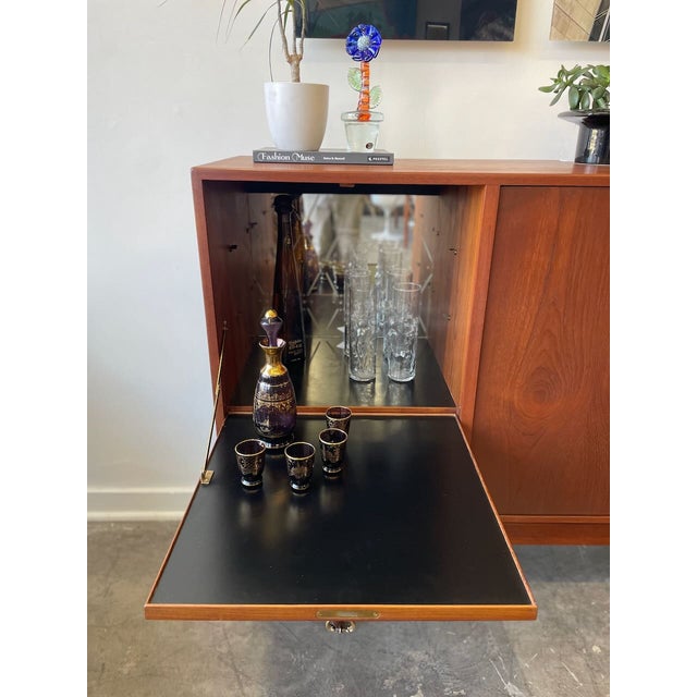 1960s Danish Teak Sideboard by Ejvind A. Johansson, Attributed For Sale - Image 5 of 15