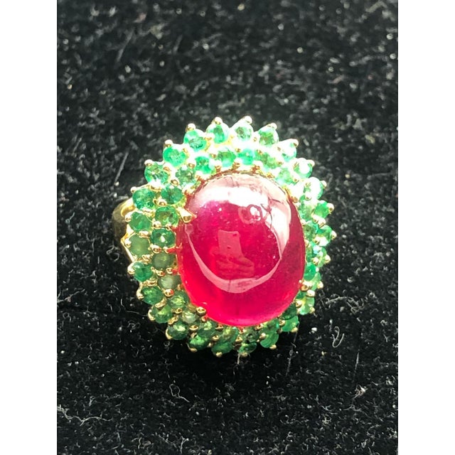 Bochic “Orient” Natural Emerald & Ruby Cocktail Ring Set In 18K Gold & Silver For Sale - Image 10 of 12