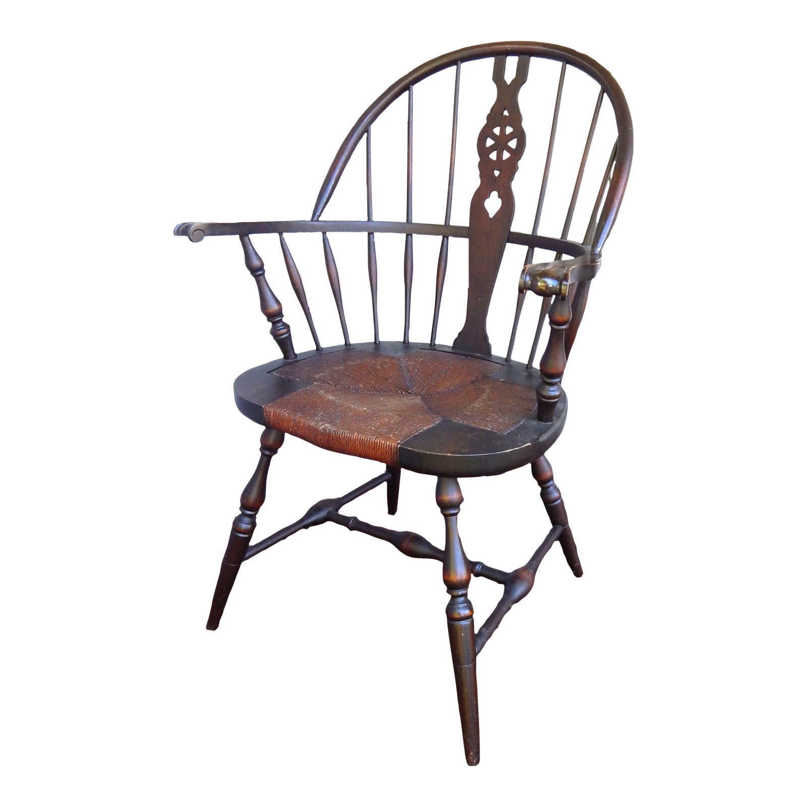 Early 1900s S. Karpen Furniture of Chicago Windsor Sack Back Rush