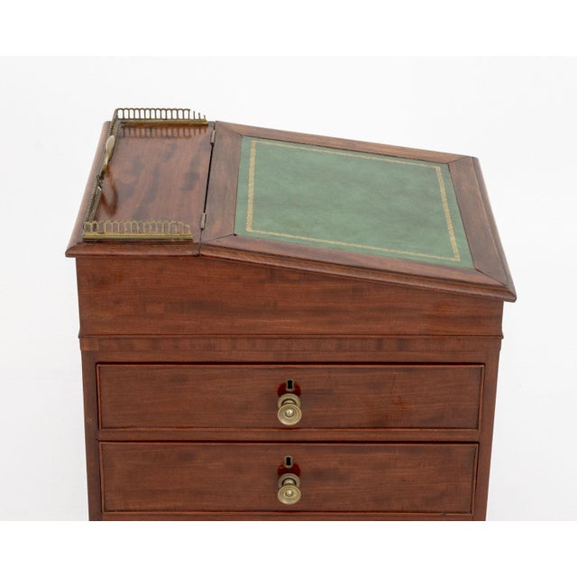 Traditional English Regency Mahogany Davenport Desk, 19th Century For Sale - Image 3 of 13