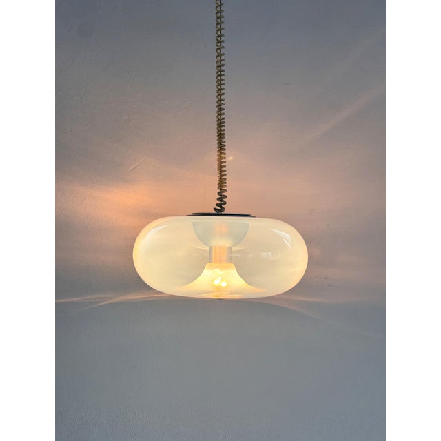 1970s Mid-Century Italian Opaline Pendant Light Medusa by Giusto Toso for Leucos, 1970s For Sale - Image 5 of 14