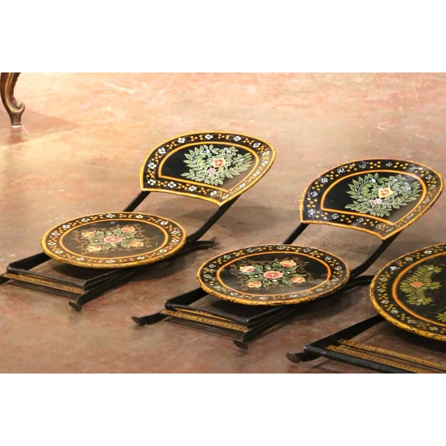 Early 20th Century French Hand-Painted Wrought Iron Folding Bistro Set, 3 Pieces For Sale - Image 13 of 14