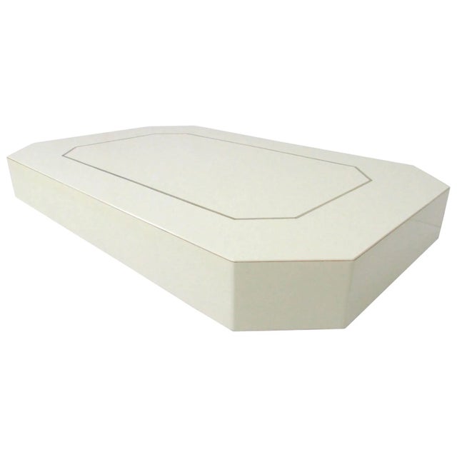 Low Floating Coffee Table in Acrylic With Brass Trim, Circa 1970s For Sale In Boston - Image 6 of 6