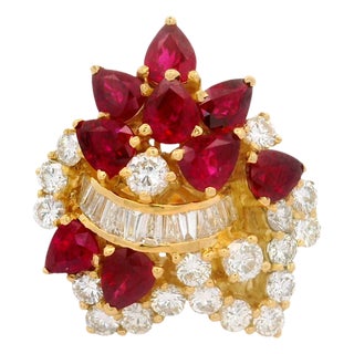 Ruby Diamond 18k Yellow Gold Cluster Cocktail Ring, Size 8 For Sale
