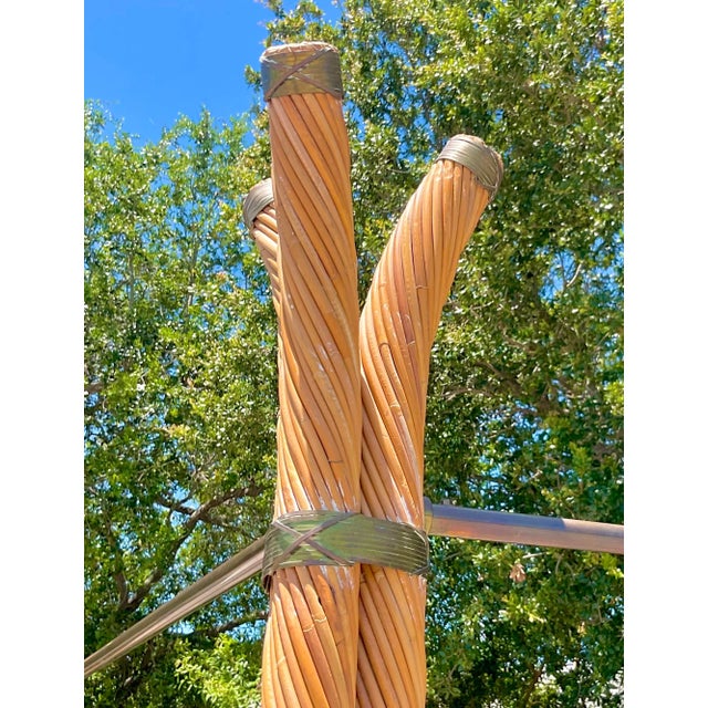 Late 20th Century Vintage Coastal Twisted Pencil Reed and Brass King Canopy Bed For Sale - Image 5 of 7