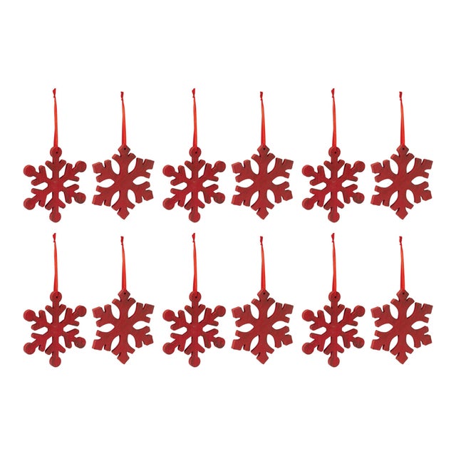 Kenneth Ludwig Chicago Fir Wood Snowflake Ornament (Set of 12) For Sale - Image 4 of 4