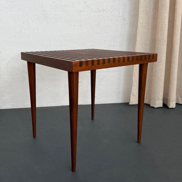 Mid-Century Modern 1950s Mid-Century Modern Slatted Walnut Side Table by Mel Smilow For Sale - Image 3 of 9