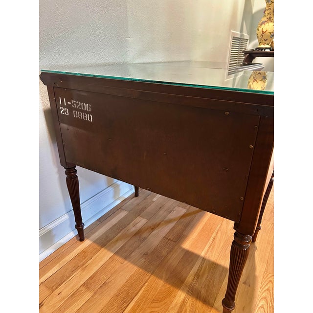 1980’s Ethan Allen Georgian Court Mahogany Nightstands With Glass Tops & Brass Hardware - A Pair For Sale - Image 18 of 18