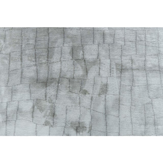 Early 21st Century Luxurious Silk Rug with Grey Crocodile Skin Design by Doris Leslie Blau For Sale - Image 5 of 8