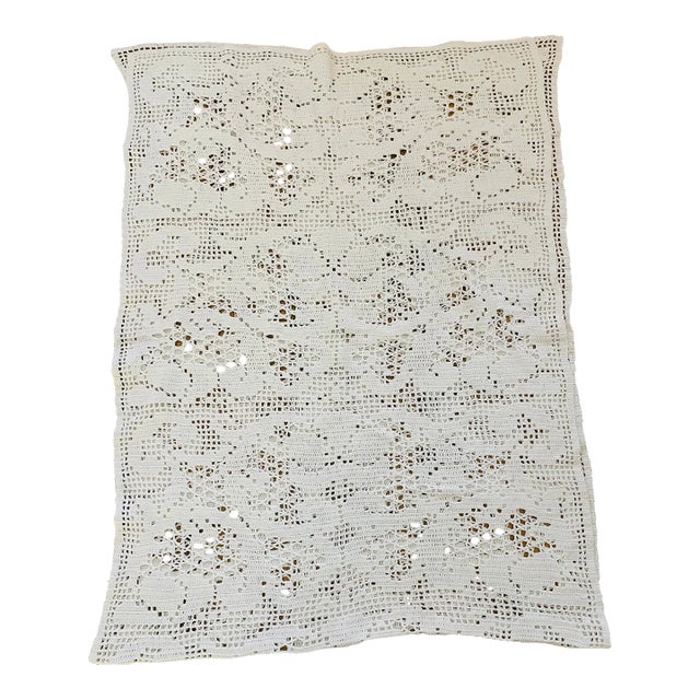 Gorgeous Vintage Textile Crochet Throw For Sale