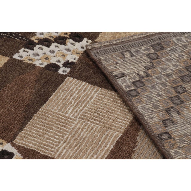 Beige Rug & Kilim’s Scandinavian Style Rug in Beige-Brown With Geometric Patterns For Sale - Image 8 of 8