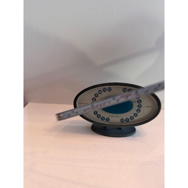 Vintage Honeywell Climate Eye Desktop Temperature and Humidity Gauge For Sale - Image 9 of 10