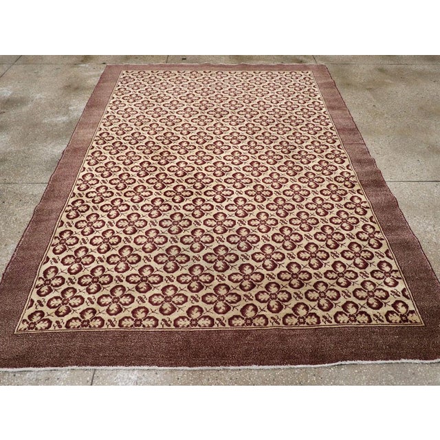 Galerie Shabab Collection Mid-20th Century Turkish Anatolian Rug For Sale - Image 4 of 10