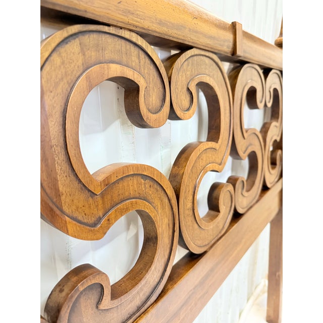 Transform your bedroom with this stunning Vintage Mid-Century Regency Serpentine King Size Headboard, a perfect blend of...