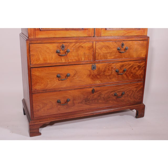 Late 18th Century George III Mahogany Linen Press For Sale - Image 5 of 13