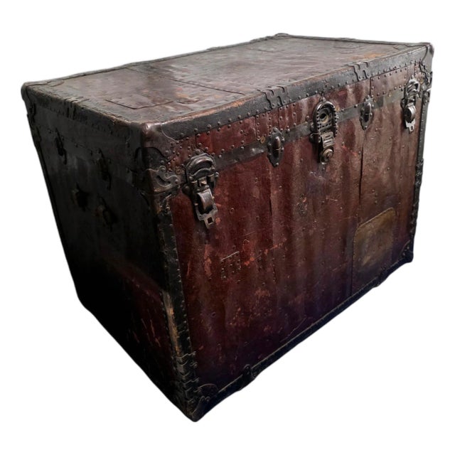 Antique 19th Century Leather [Exterior/Interior] Steamer Trunk For Sale