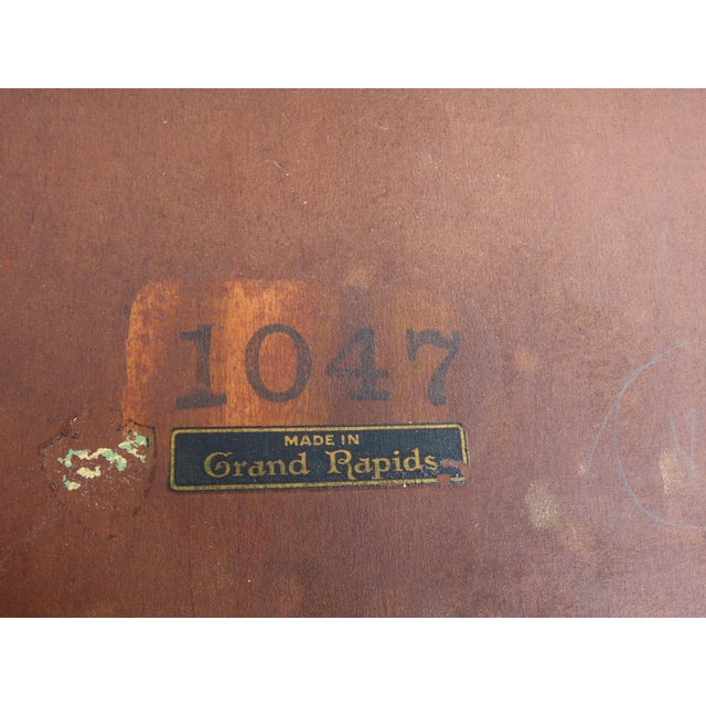 1940s Imperial Furniture Company of Grand Rapids Mahogany Round Side End Table 6908 For Sale - Image 5 of 11