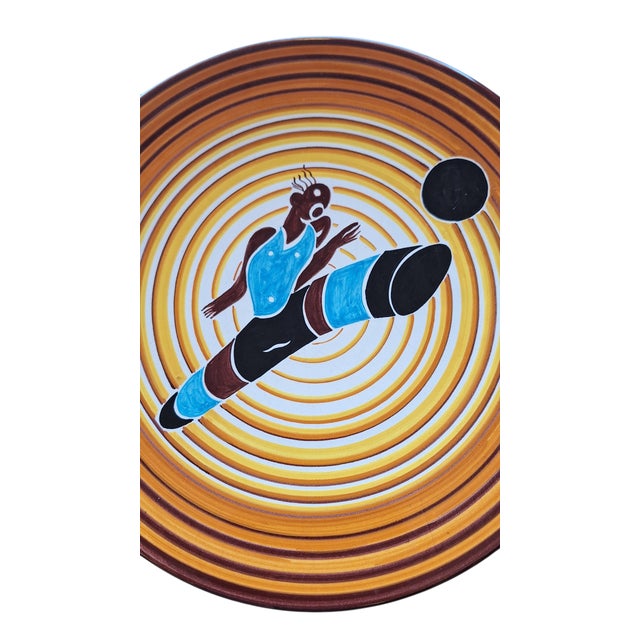 Futurist Footballer Plate by Dante Baldelli for Rometti Ceramiche, Italy, 1970 For Sale - Image 4 of 5