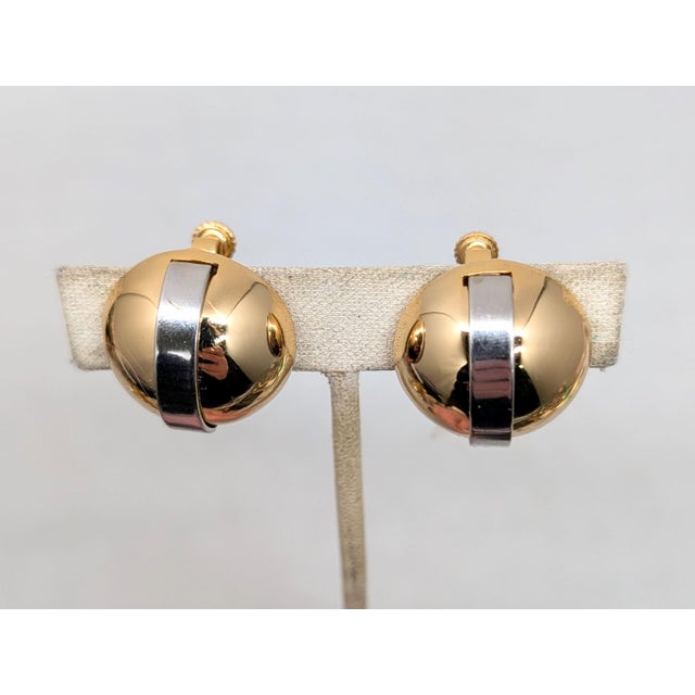 1970s Vintage Signed Napier Goldtone Round Domed Rhodium Plated Stripe Clip Earrings-2 Pieces For Sale - Image 5 of 7