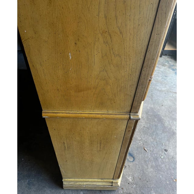 1970s Vintage Stanley Faux Bamboo and Cane Lighted China and Display Cabinet For Sale - Image 10 of 14