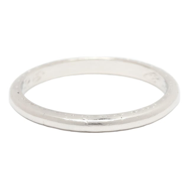 1926 Art Deco Engraved Band Ring, Platinum, Ring Size 5.5 For Sale