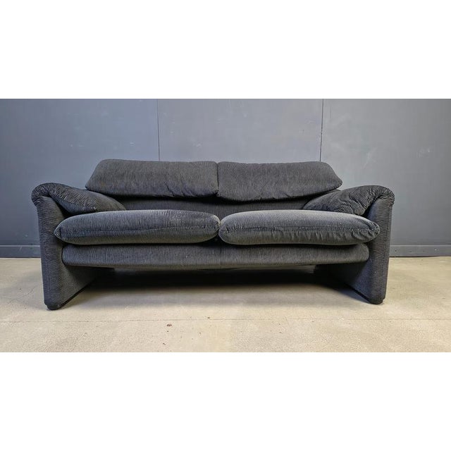 Maralunga Sofa by Vico Magistretti for Cassina, 1970 For Sale - Image 12 of 15