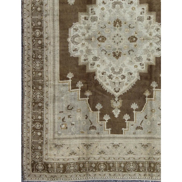 Turkish Vintage Turkish Oushak Rug in Taupe and Brown Background, Gray and Neutral Colors For Sale - Image 3 of 9