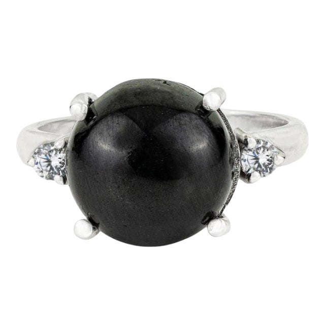Vintage Black Star & Zircon Ring in White Gold Setting, Size 6 For Sale