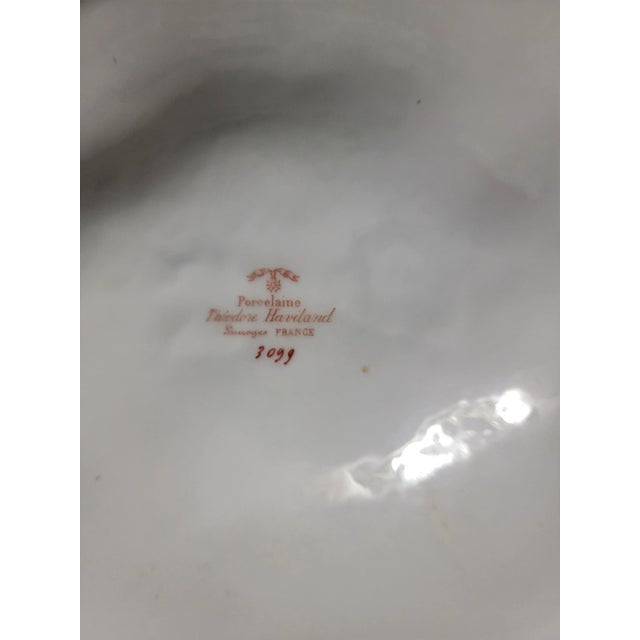 Mid 19th Century Mdi 19th Century Victorian Flow Blue Serving Bowl and Underplate For Sale - Image 5 of 12