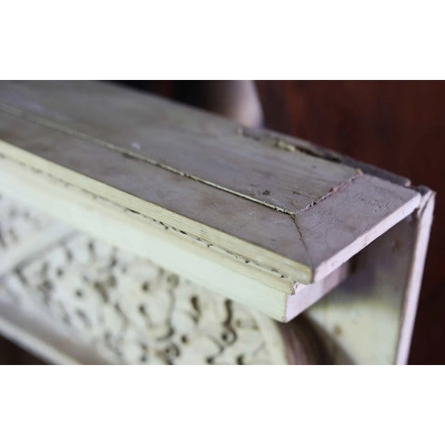 Early 19th Century Pine Mantel Antique Petite Scale English Georgian Style - Hand Carved For Sale - Image 5 of 9