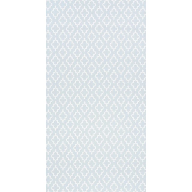 Inspired by Moroccan fretwork, this mid-scale ogee design was based on the painted walls of Veere's entryway in Tangier....