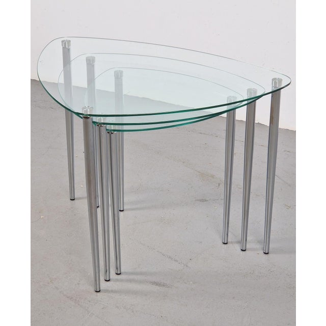 Set 3 Mid-Century Nesting side tables glass metal Italy ´70 mimiset This set of three nesting tables with a chrome base...