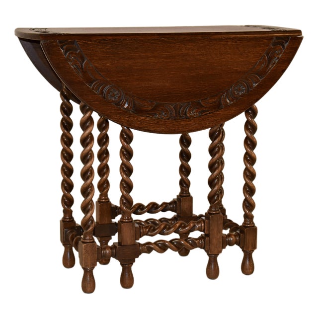 19th Century English Oak Carved Gate-Leg Table For Sale
