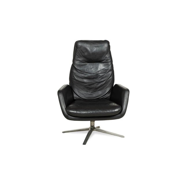 Set of Cordia Leather Armchairs in Black with Ottoman from Cor For Sale - Image 12 of 18