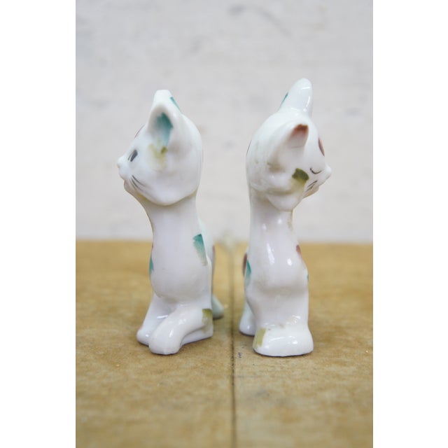 Mid 20th Century Mid Century Japan Porcelain Long Neck Cat Figurines Calico Splatter Pair 1950s For Sale - Image 5 of 11