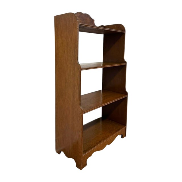 Vintage 4-Tier Solid Wood Bookshelf – Antique Style Scalloped Bookcase and Display Shelf For Sale In Seattle - Image 6 of 7