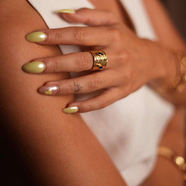 Mystic Sapphire & Gold Chunky Cuff Ring, Adjustable size For Sale - Image 4 of 6