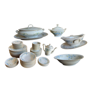 Mid-20th Century K&a Krautheim Selb Bavaria Porcelain Dinner Service for 12 – Cellini Line, Sonnet Pattern, 1940s