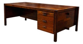 Example of Jacaranda Desks