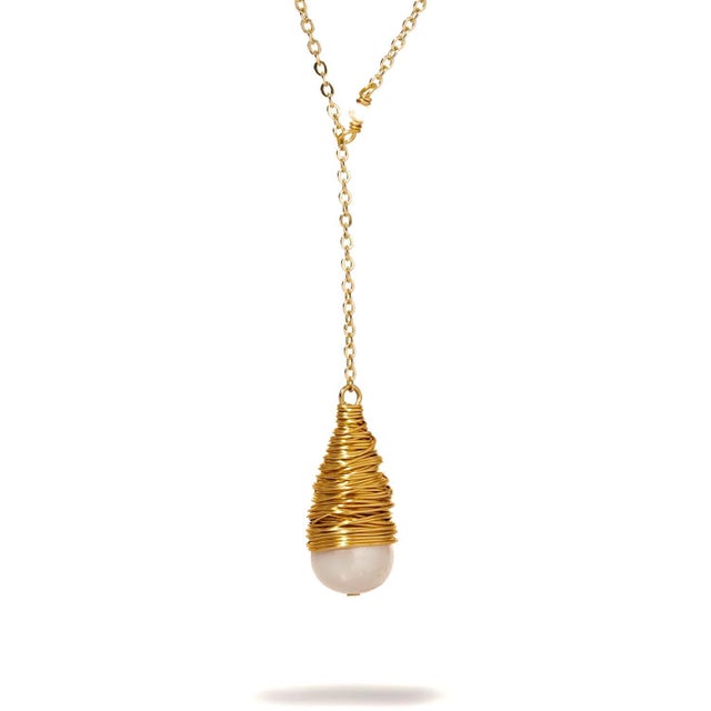 Baroque Baroque Pearl Drop & Gold Pendant Chain Necklace For Sale - Image 3 of 10