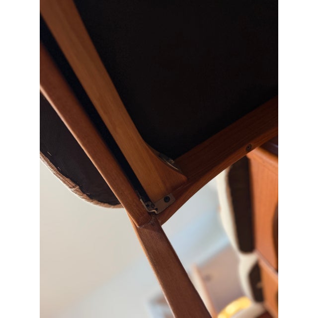Set of 8 Benny Linden Solid Teak Dining Chairs | Danish Modern | Original Upholstery | 2 Armchairs & 6 Side Chairs For Sale - Image 13 of 13